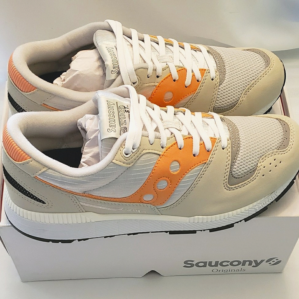Saucony Azura Runner sneakers Tan/Orange Unisex Size Mens 12 Womens 13.5